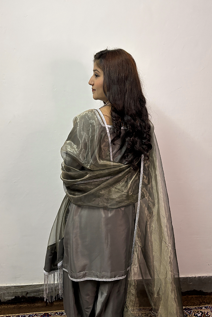 Marble Grey Crepe Silk Three Piece Farshi Salwar Suit