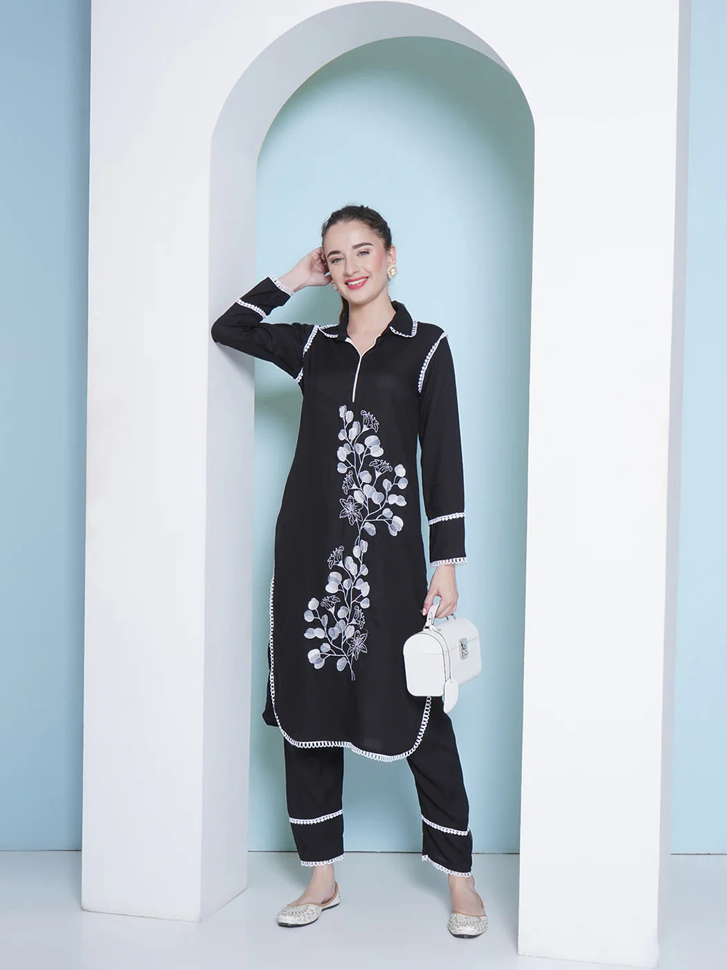 Designer Black Kurta Set with Lacework & Embroidery