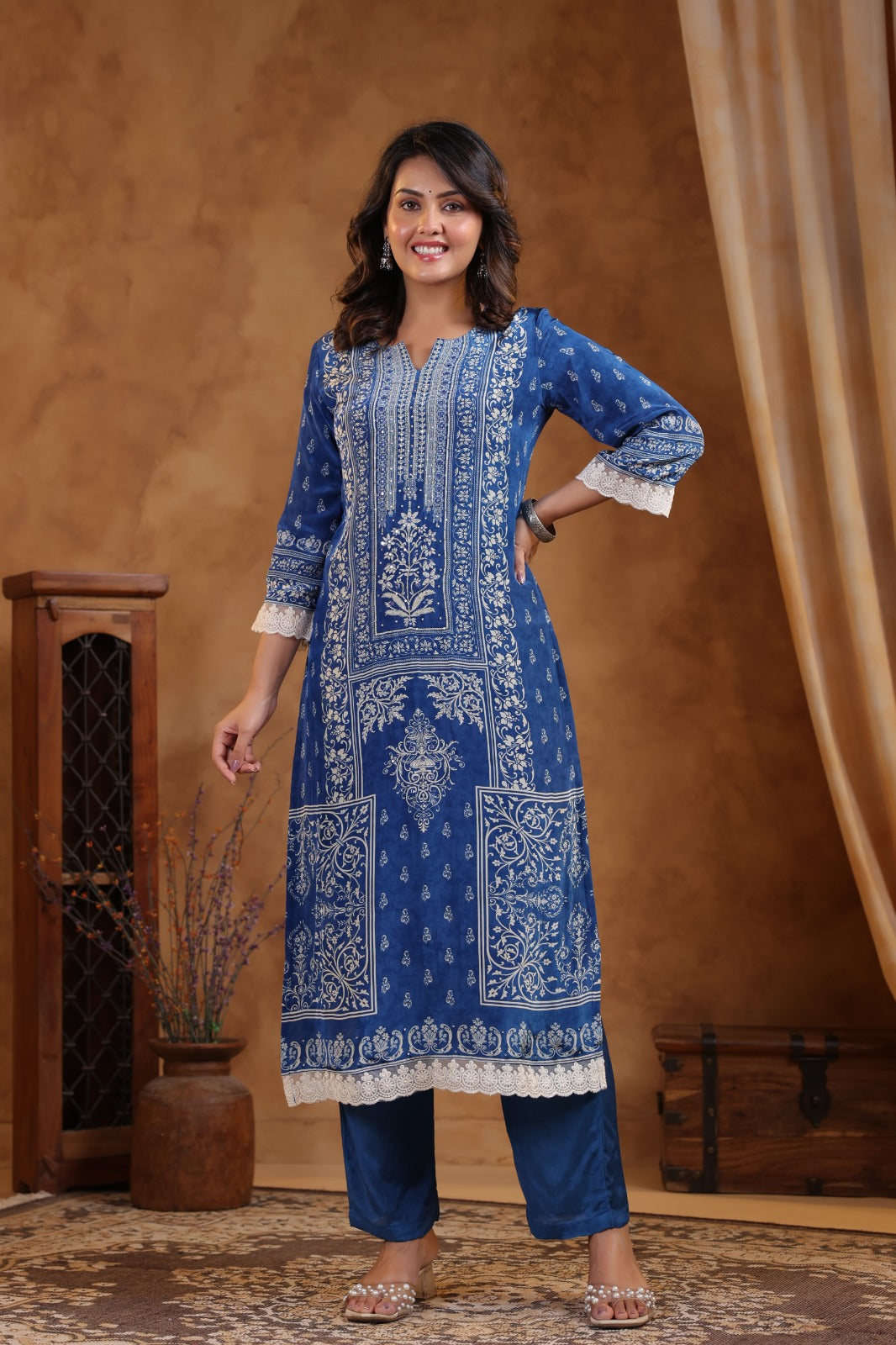Pure Muslin crepe Three Piece Pakistani Style Suit